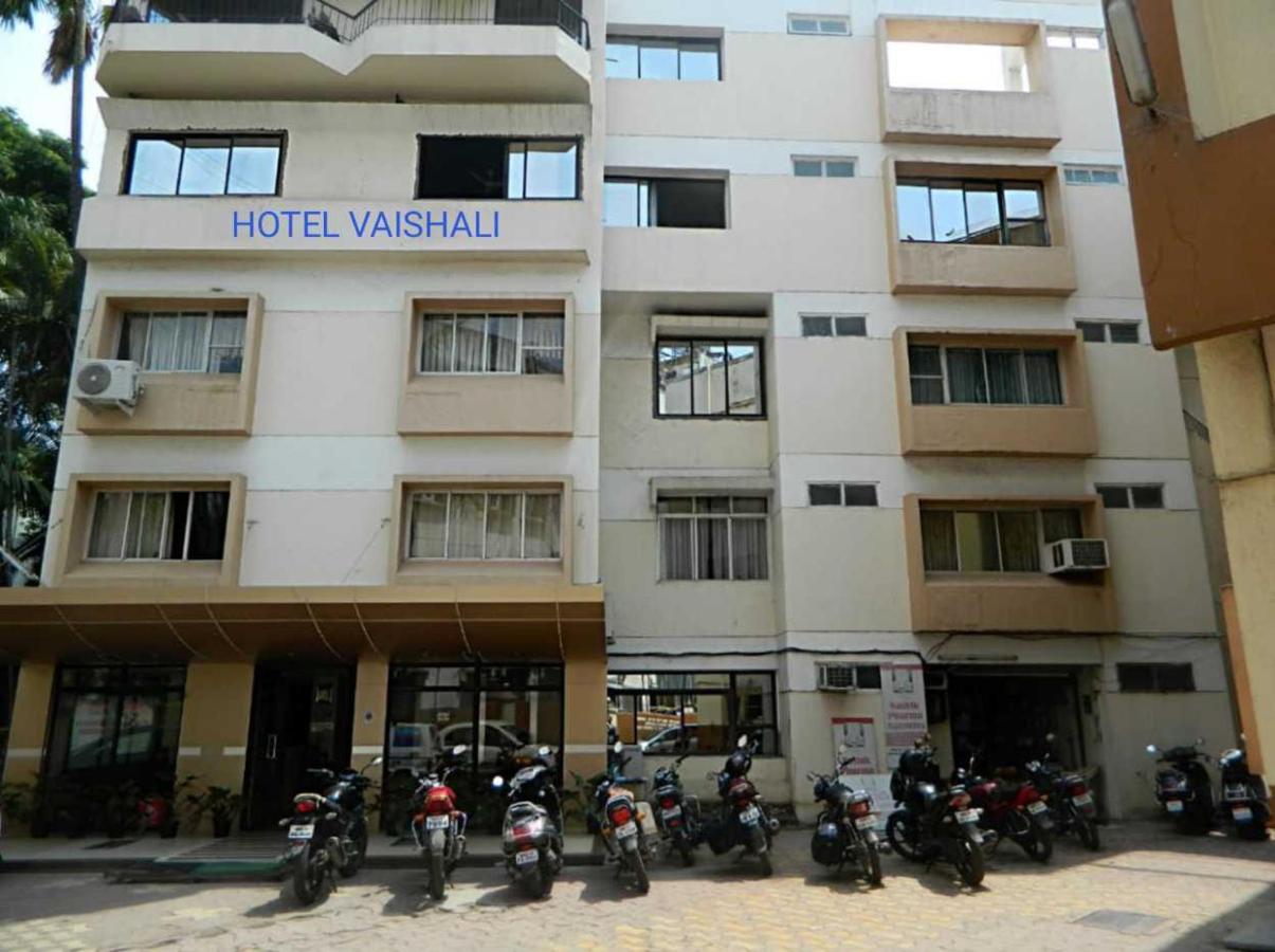 Hotel Vaishali Насик Экстерьер фото
