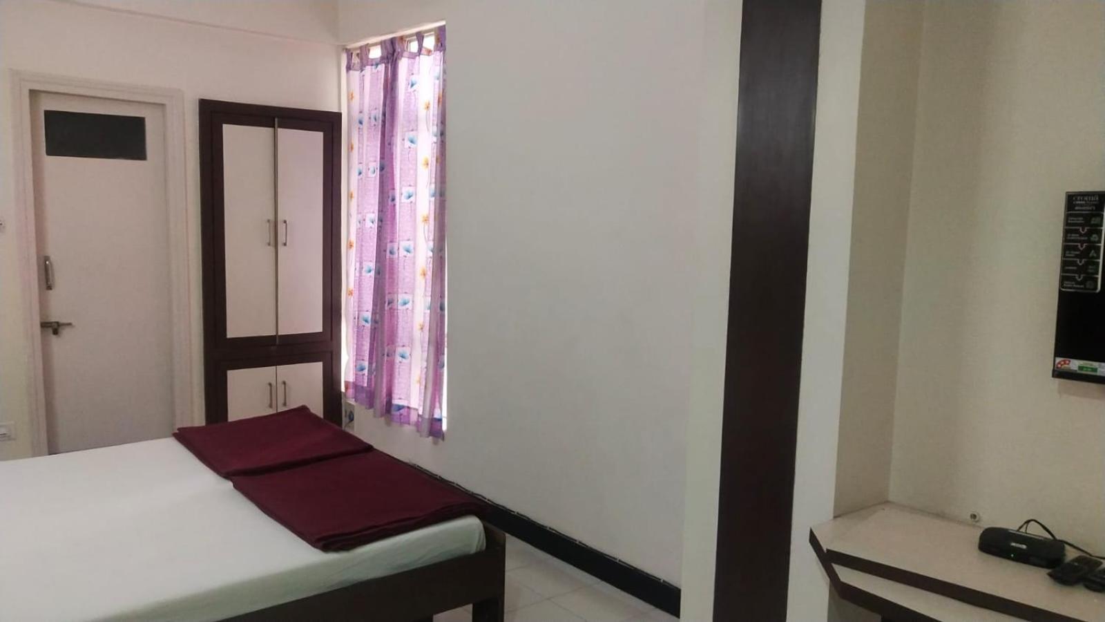 Hotel Vaishali Насик Экстерьер фото